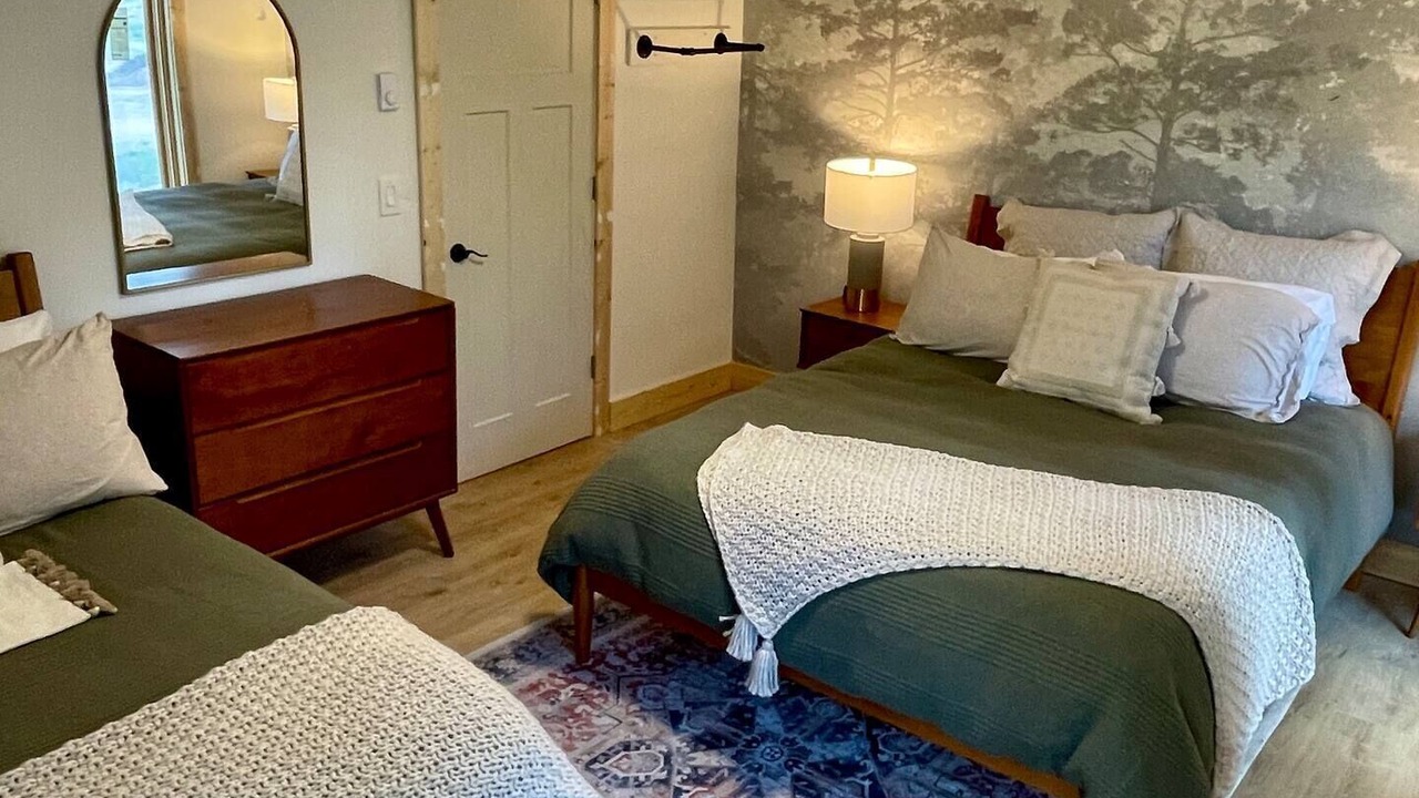 Photo of Bedroom in Whitepine
