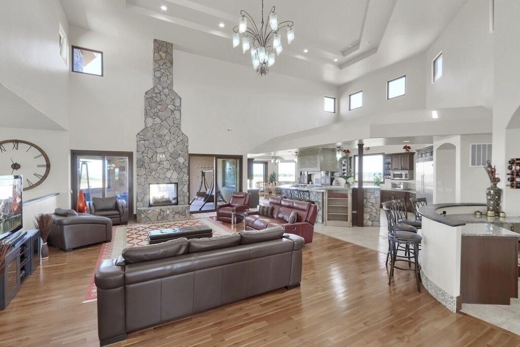 Photo of Livingroom in Parker