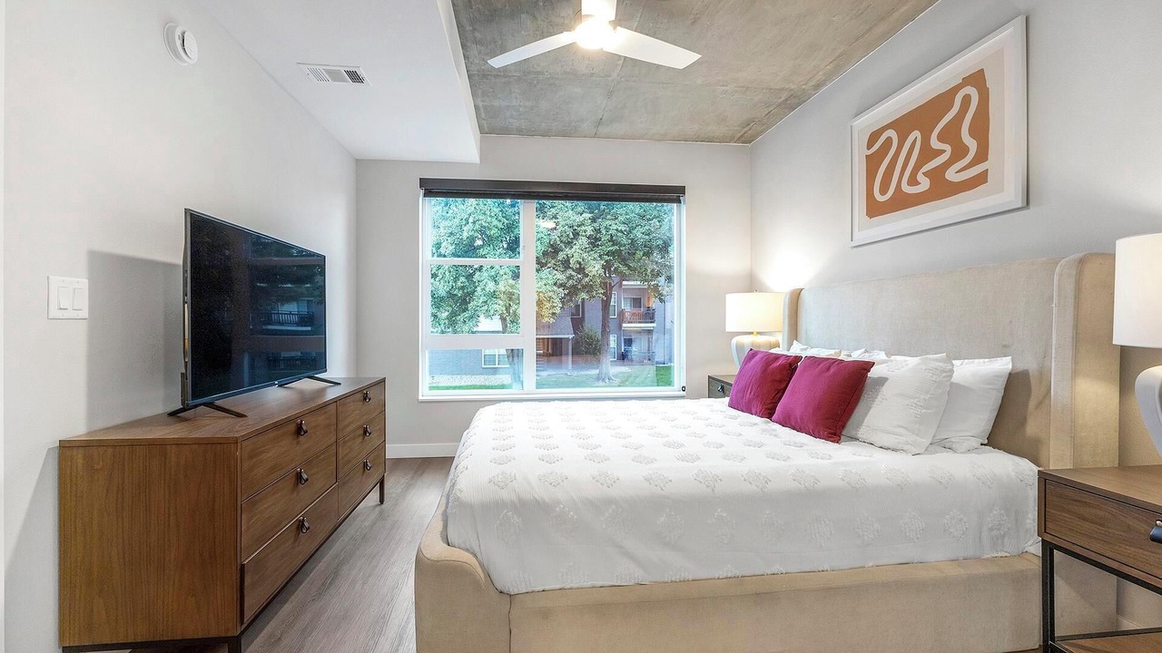 Photo of Bedroom in Englewood