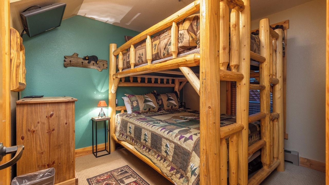 Photo of Bedroom in Keystone
