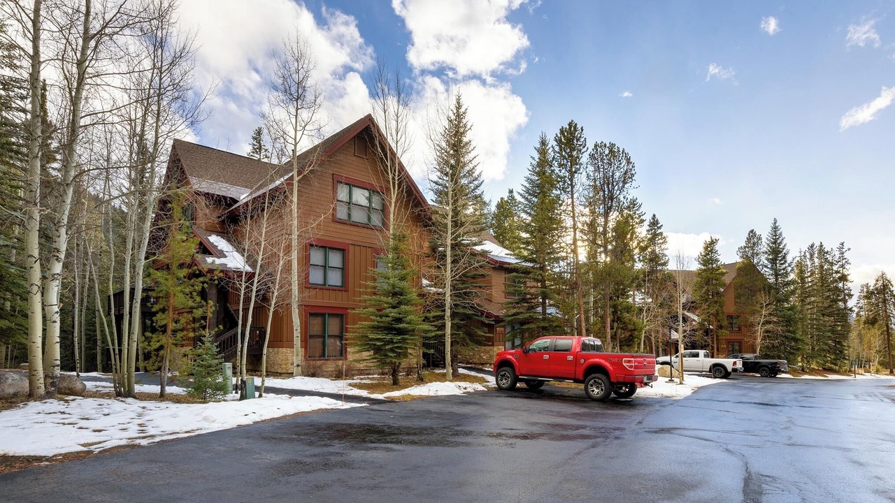 Photo of Others in Keystone