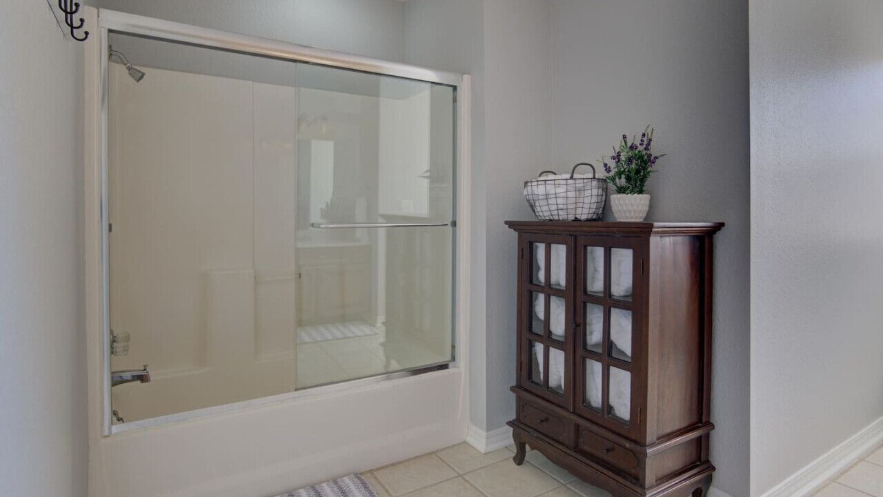 Photo of Bathroom in Powell