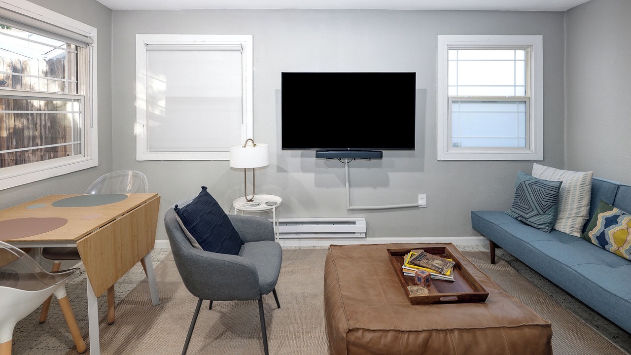 Photo of Livingroom in North Park Hill