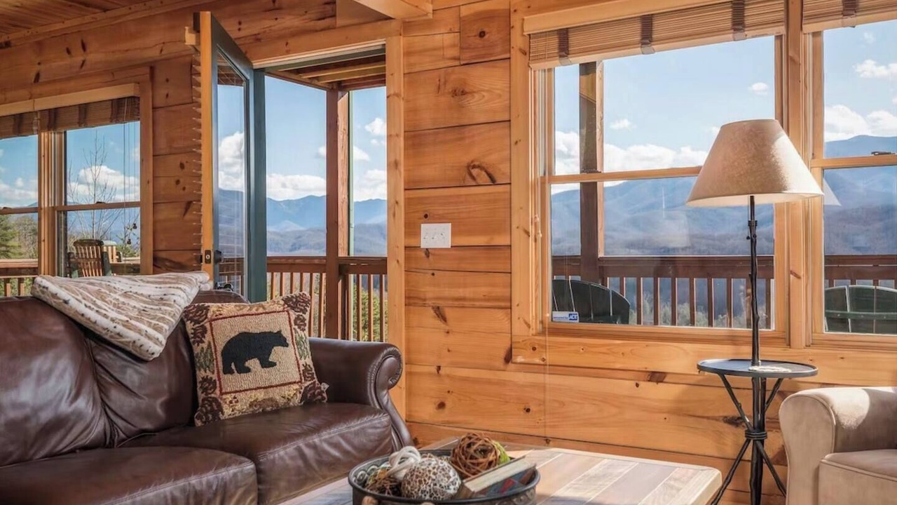 Photo of Livingroom in Gatlinburg