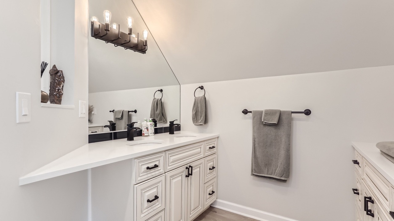 Photo of Bathroom in City Park West