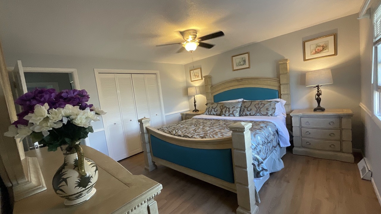 Photo of Bedroom in Scenic Heights