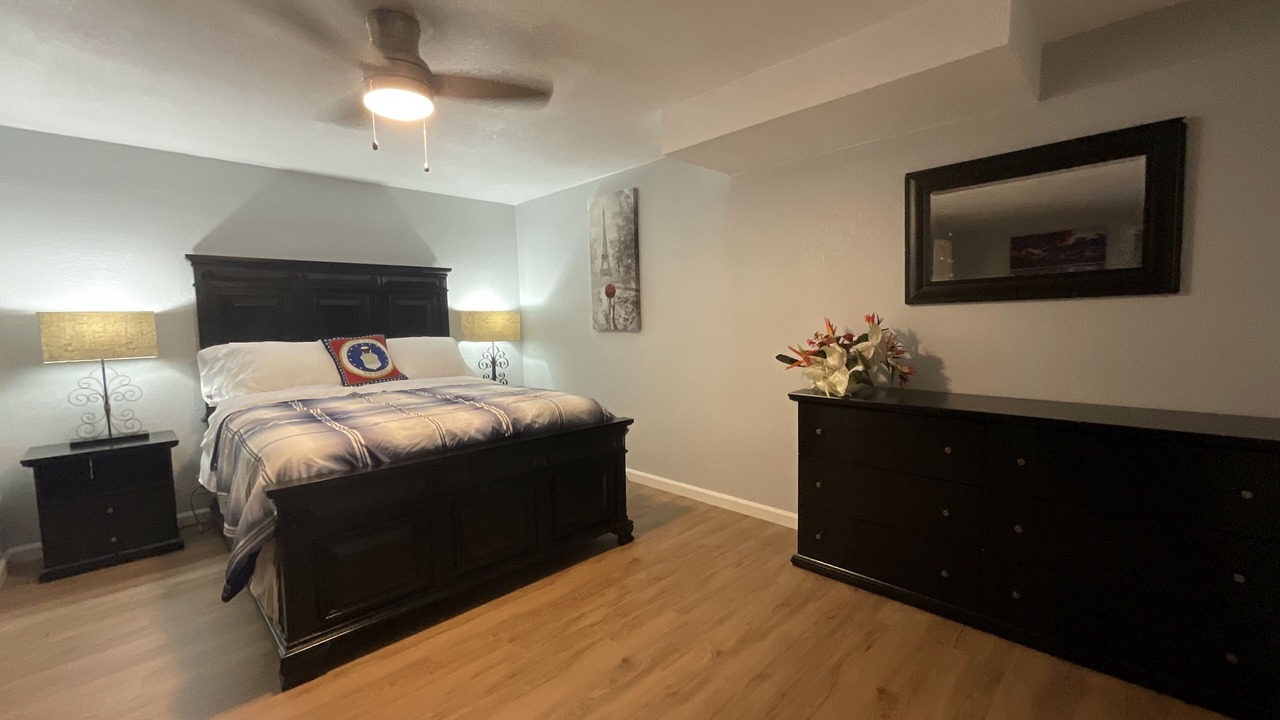 Photo of Bedroom in Scenic Heights