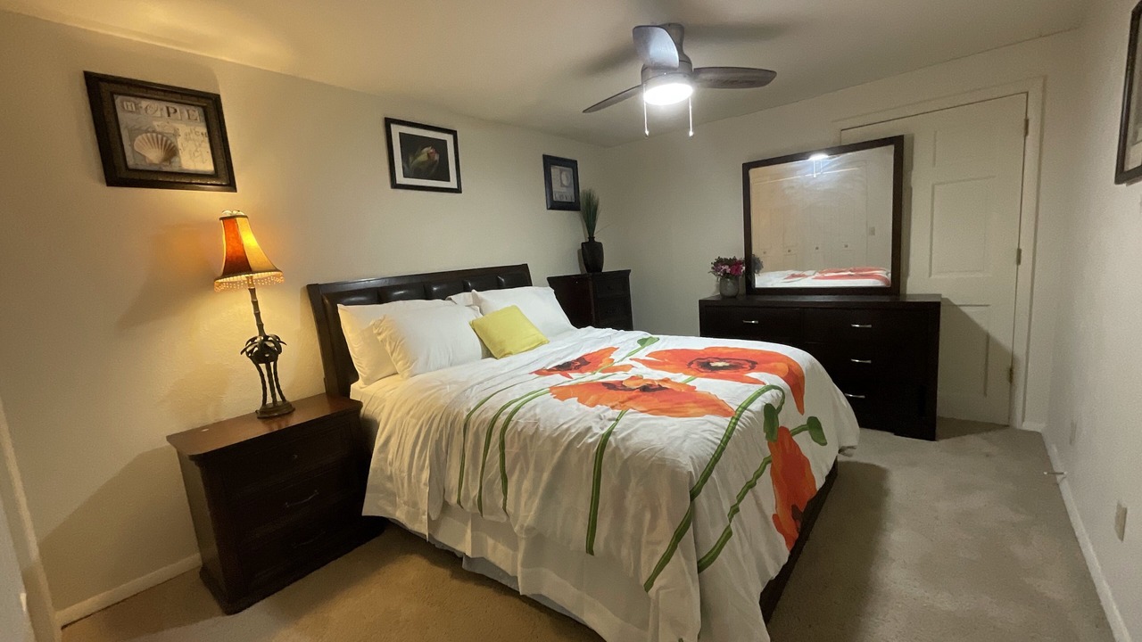 Photo of Bedroom in Scenic Heights