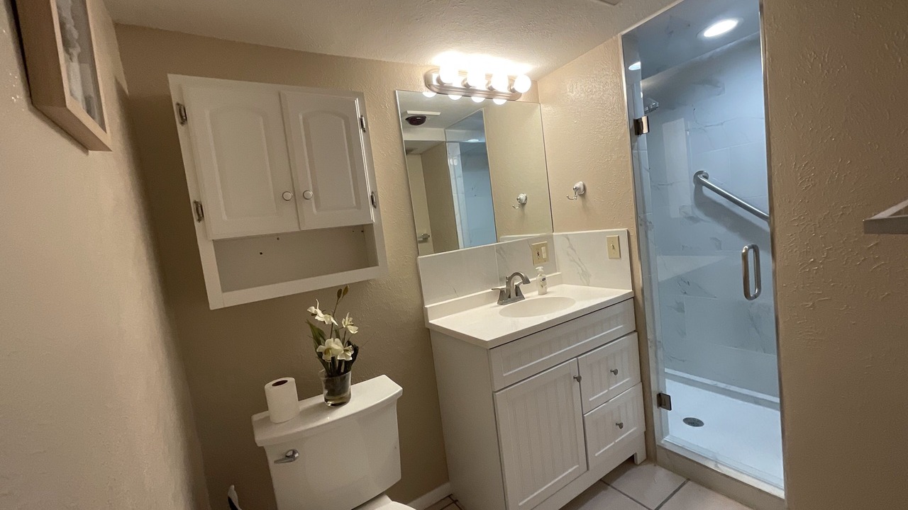 Photo of Bathroom in Scenic Heights