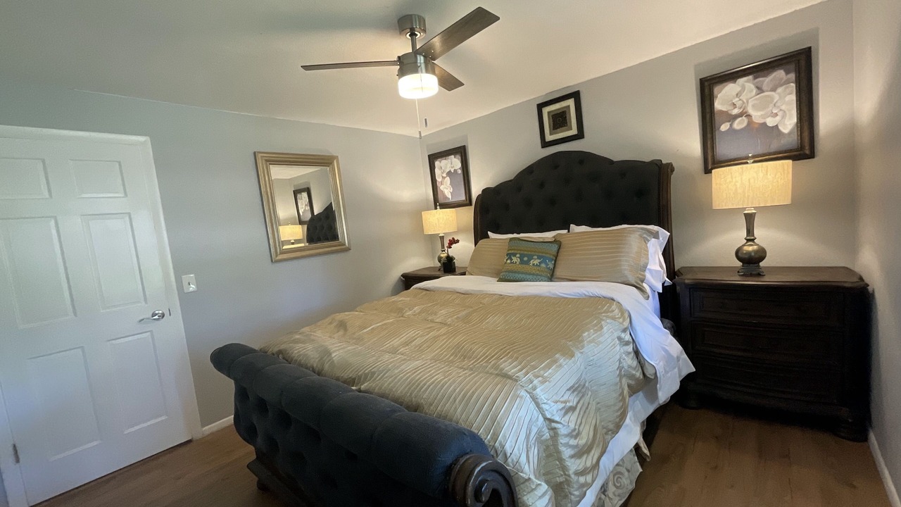 Photo of Bedroom in Scenic Heights