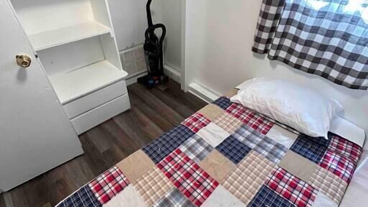 Photo of Bedroom in Coal Creek Canyon