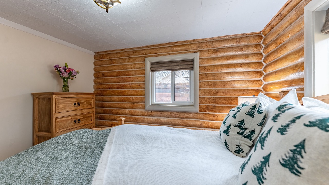 Photo of Bedroom in Gunnison