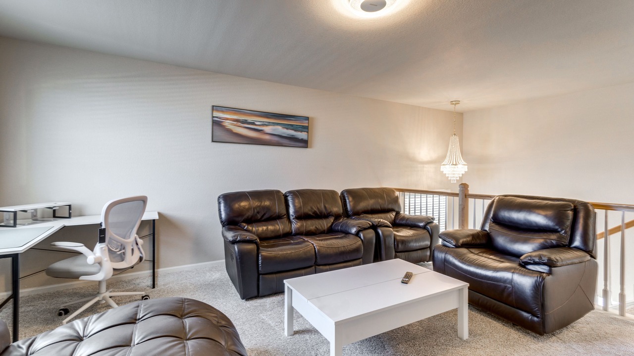 Photo of Livingroom in Aurora