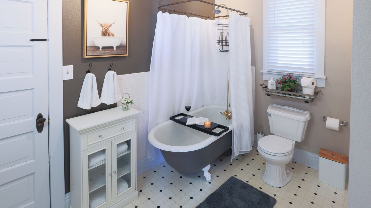 Photo of Bathroom in Arvada
