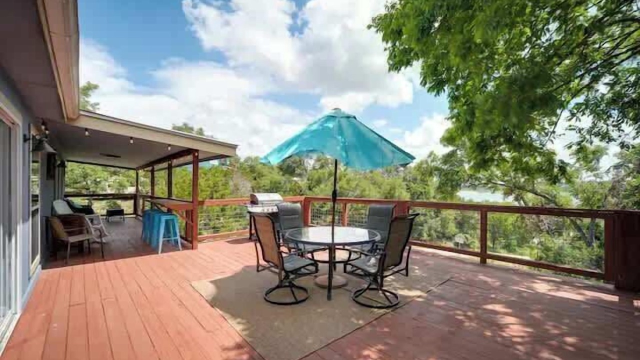 Photo of Patio Balcony in Canyon Lake