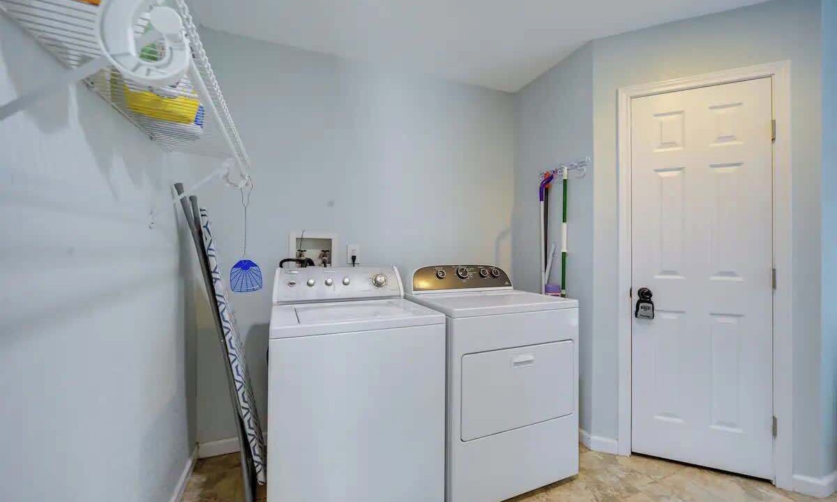 Photo of Bedroom in Canyon Lake