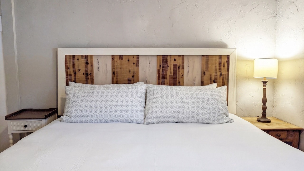 Photo of Bedroom in Manitou Springs Historic District