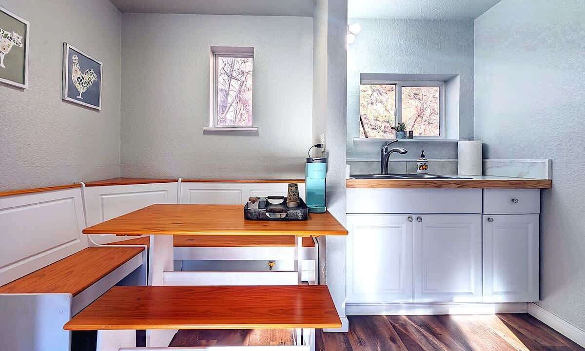 Photo of Bedroom in Manitou Springs Historic District