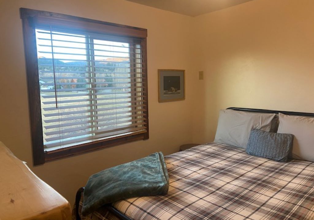 Photo of Bedroom in South Fork