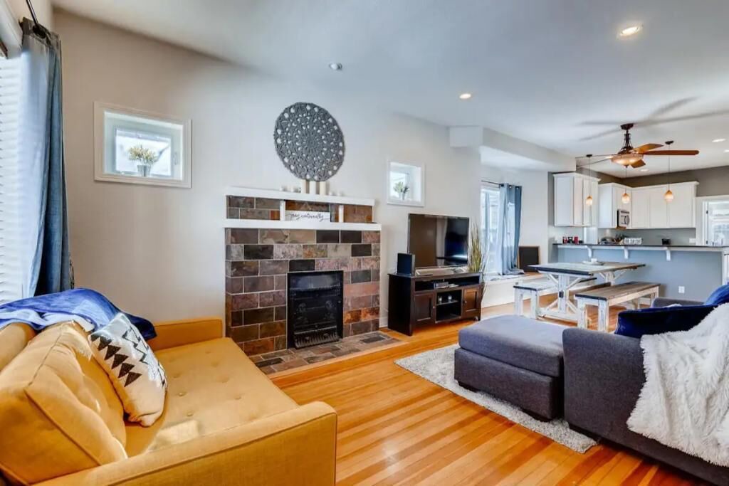 Photo of Livingroom in Berkeley