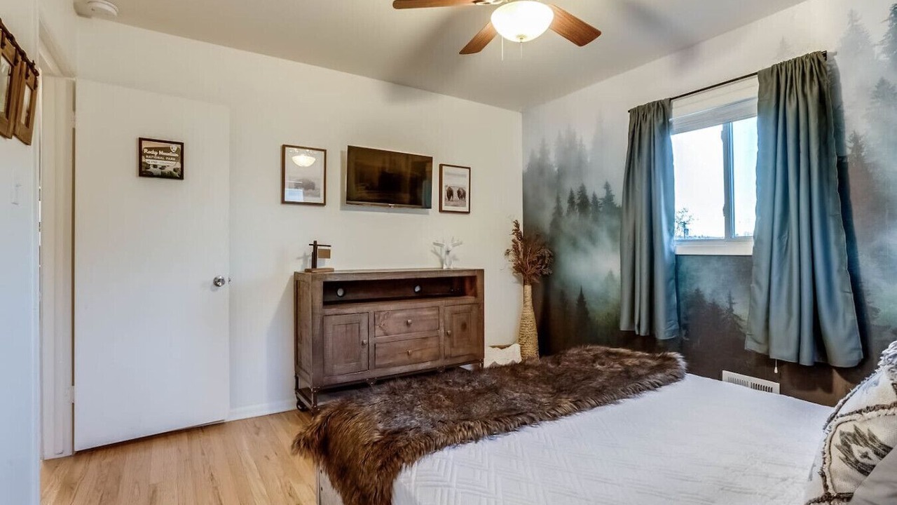 Photo of Bedroom in Arvada Plaza Area