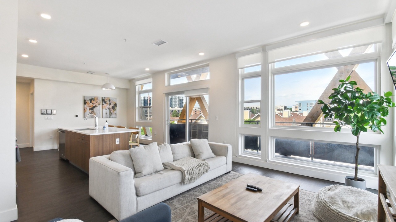 Photo of Livingroom in Highland
