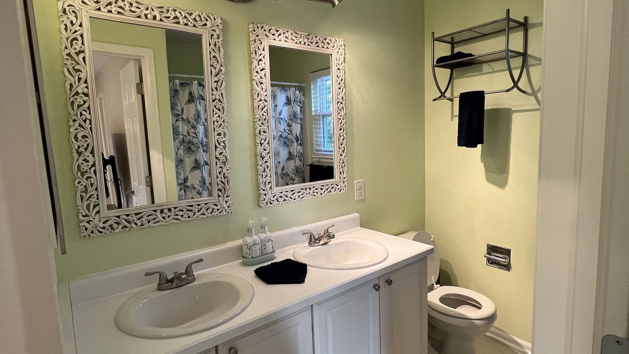 Photo of Bathroom in Centennial