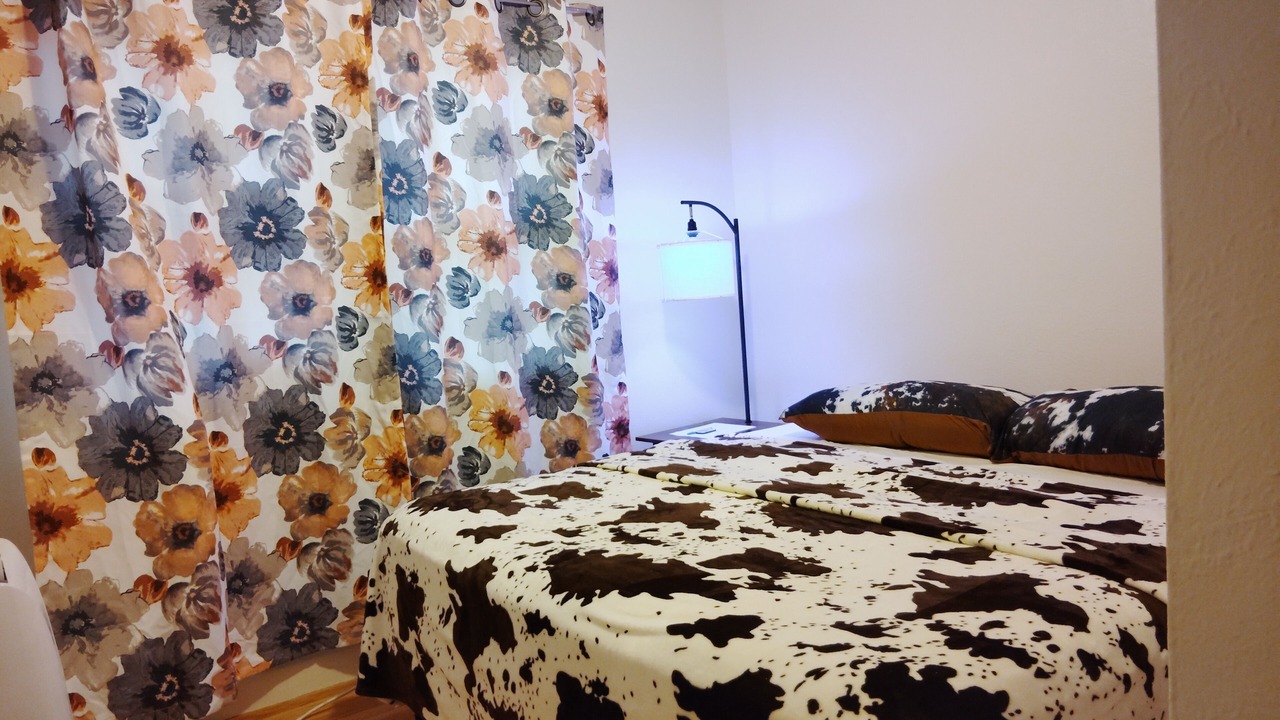 Photo of Bedroom in Pleasant Valley