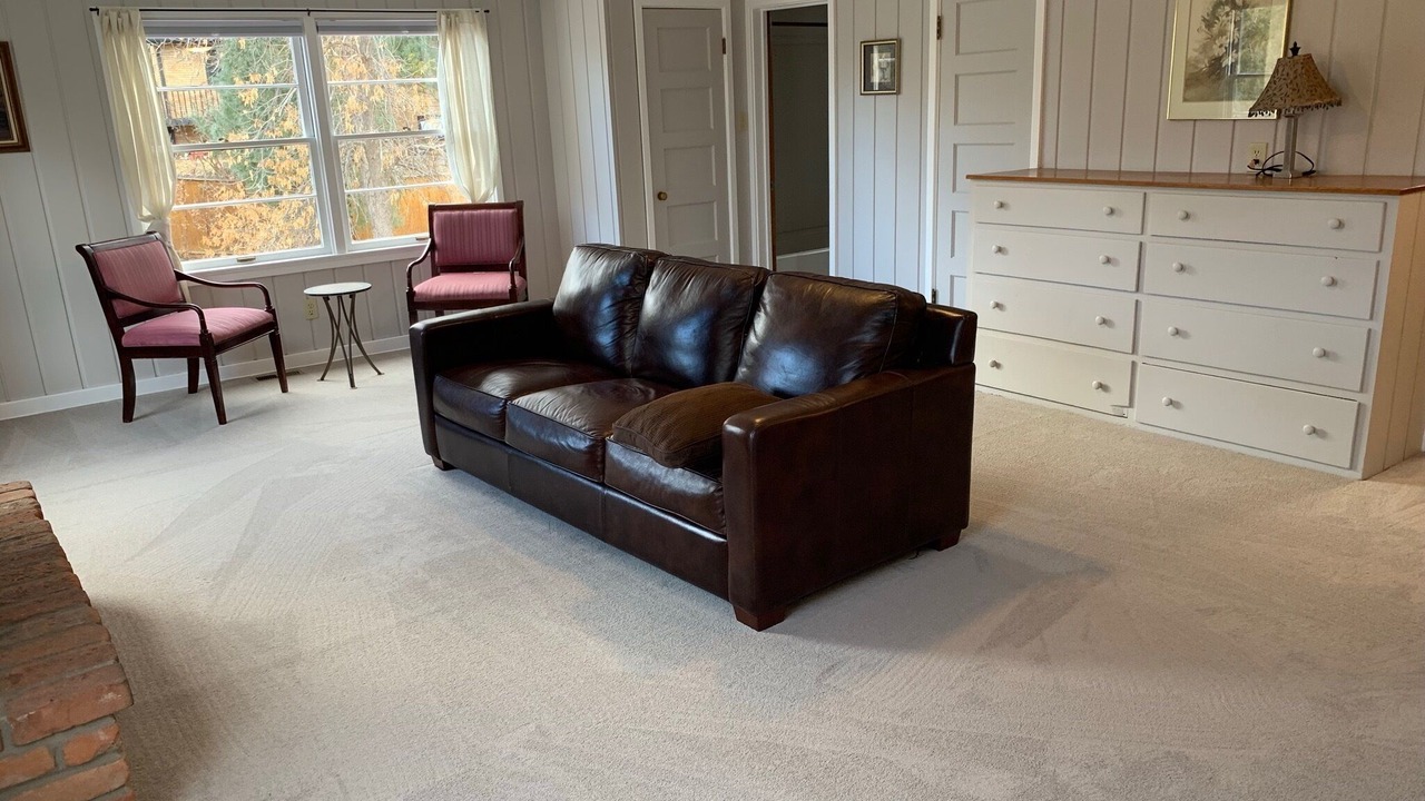 Photo of Livingroom in Skyway