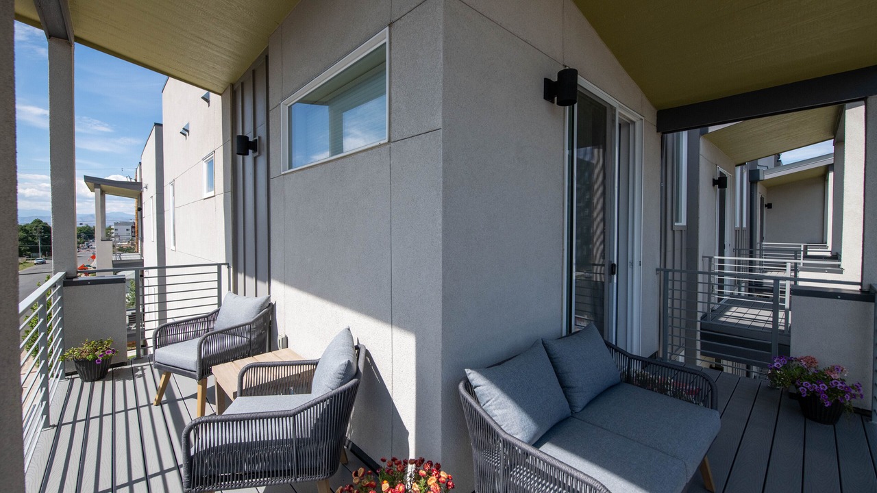 Photo of Patio Balcony in University Hills