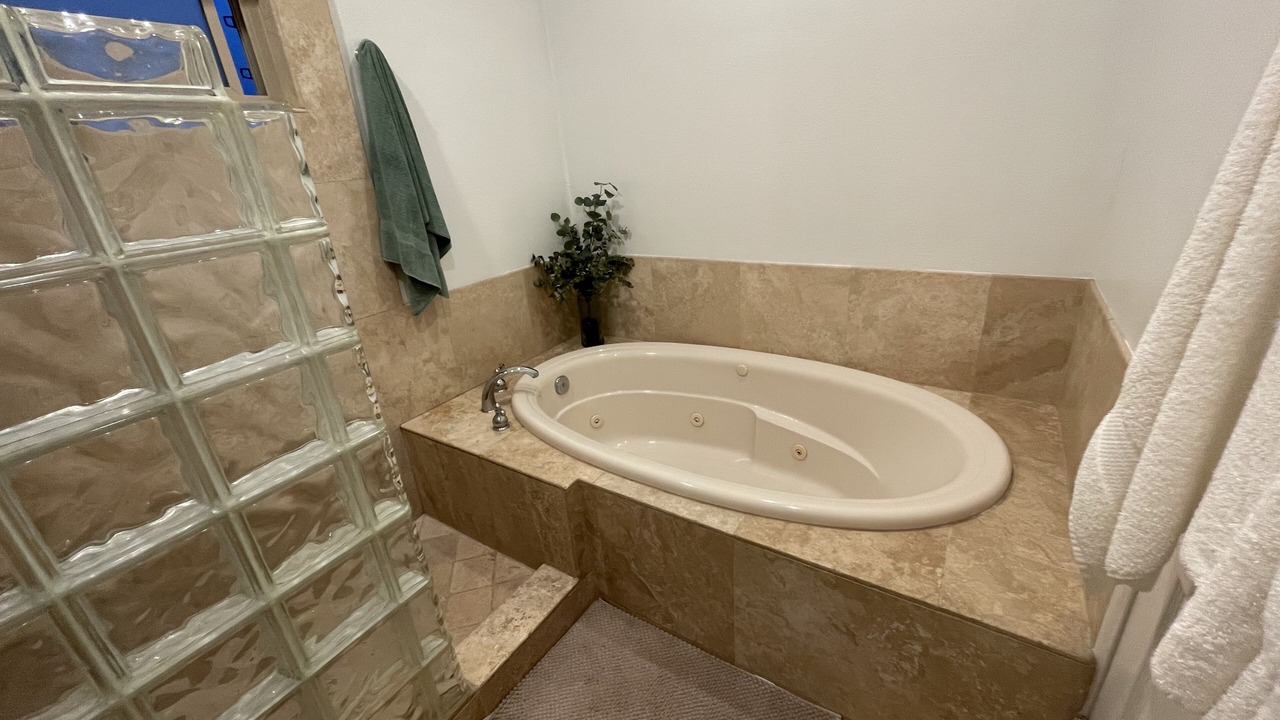 Photo of Bathroom in Loma Alta