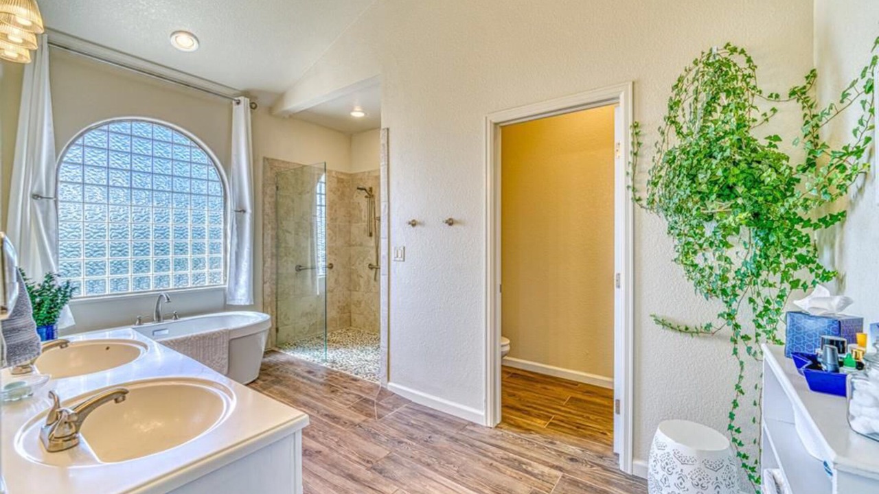 Photo of Bathroom in Colorado City