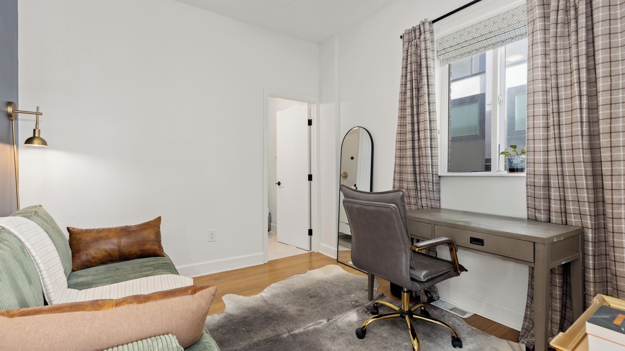 Photo of Livingroom in Highland