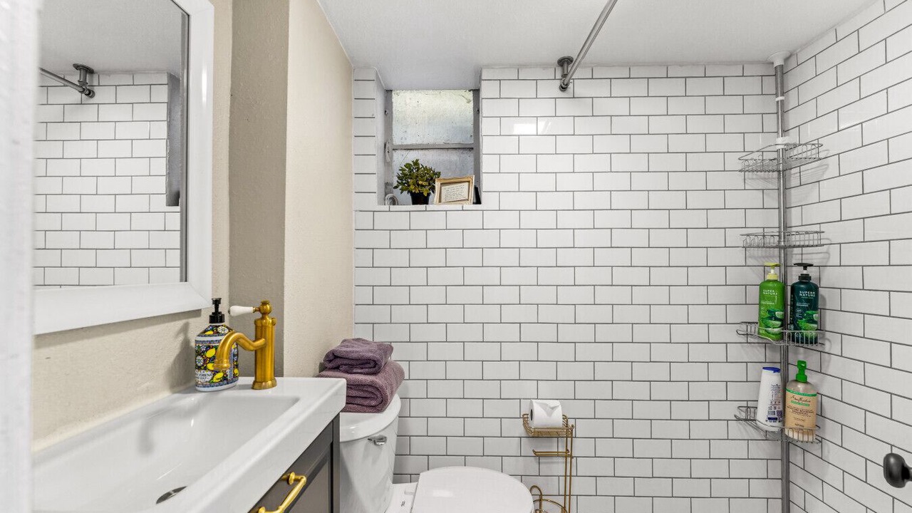 Photo of Bathroom in Speer