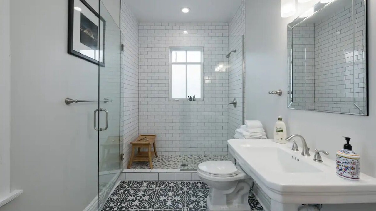 Photo of Bathroom in Five Points