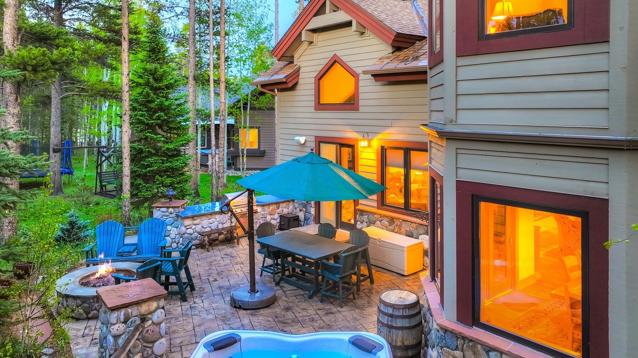 Photo of Outdoor in Christie Heights