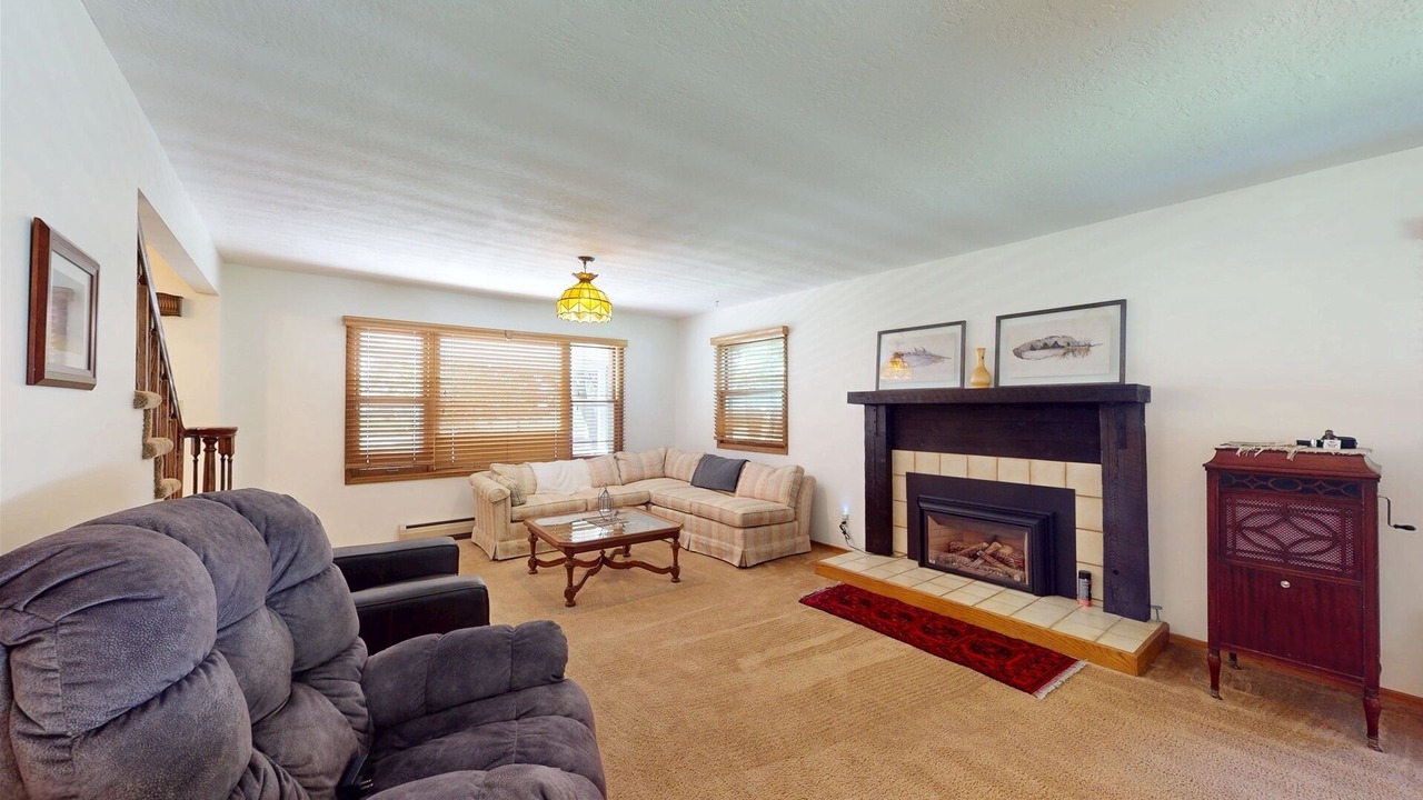 Photo of Livingroom in Gunnison