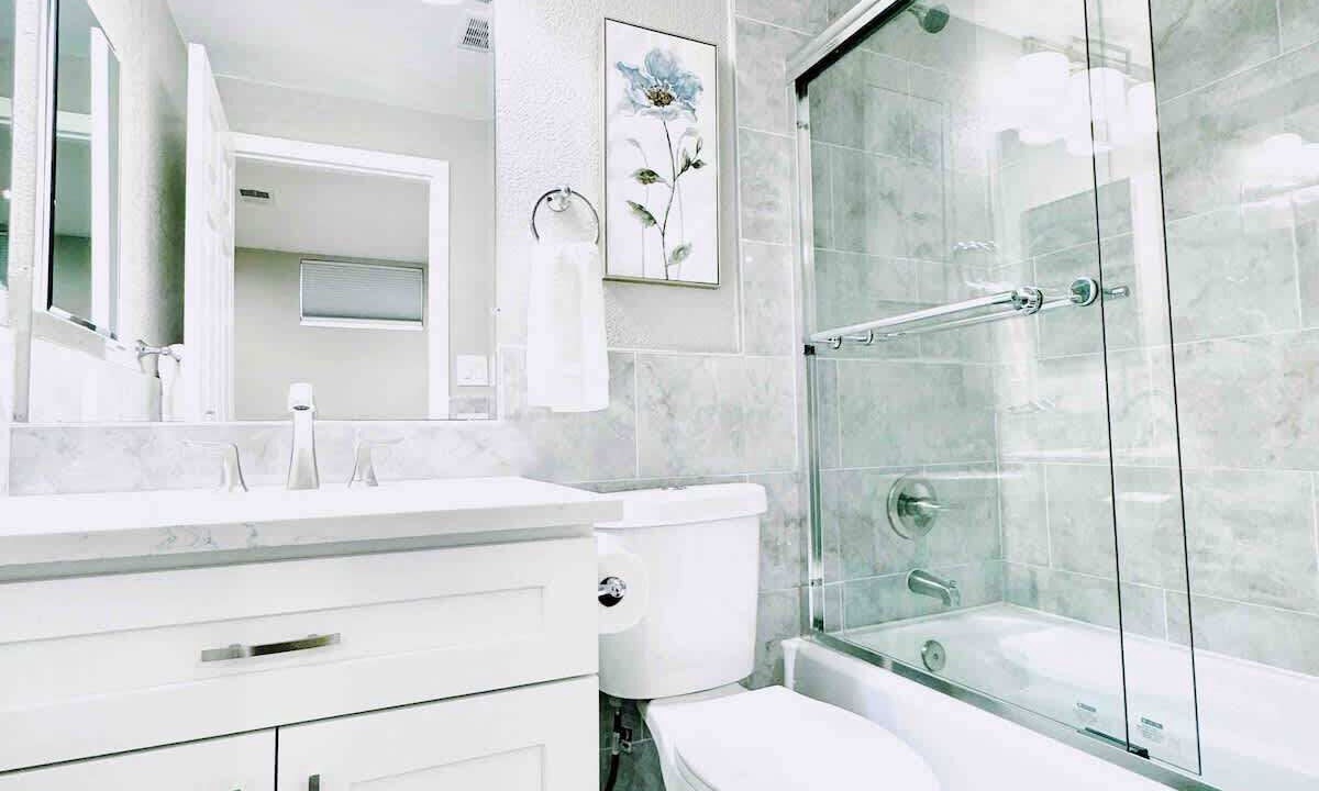 Photo of Bathroom in Dupont