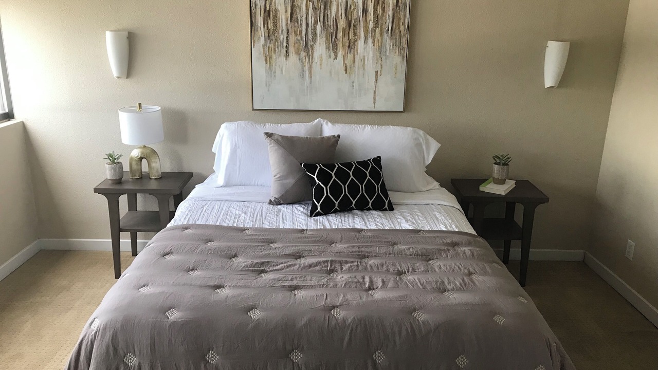 Photo of Bedroom in Five Points