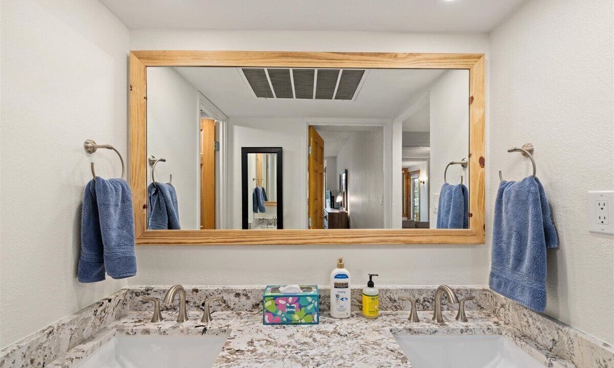 Photo of Bathroom in Copper Mountain Village
