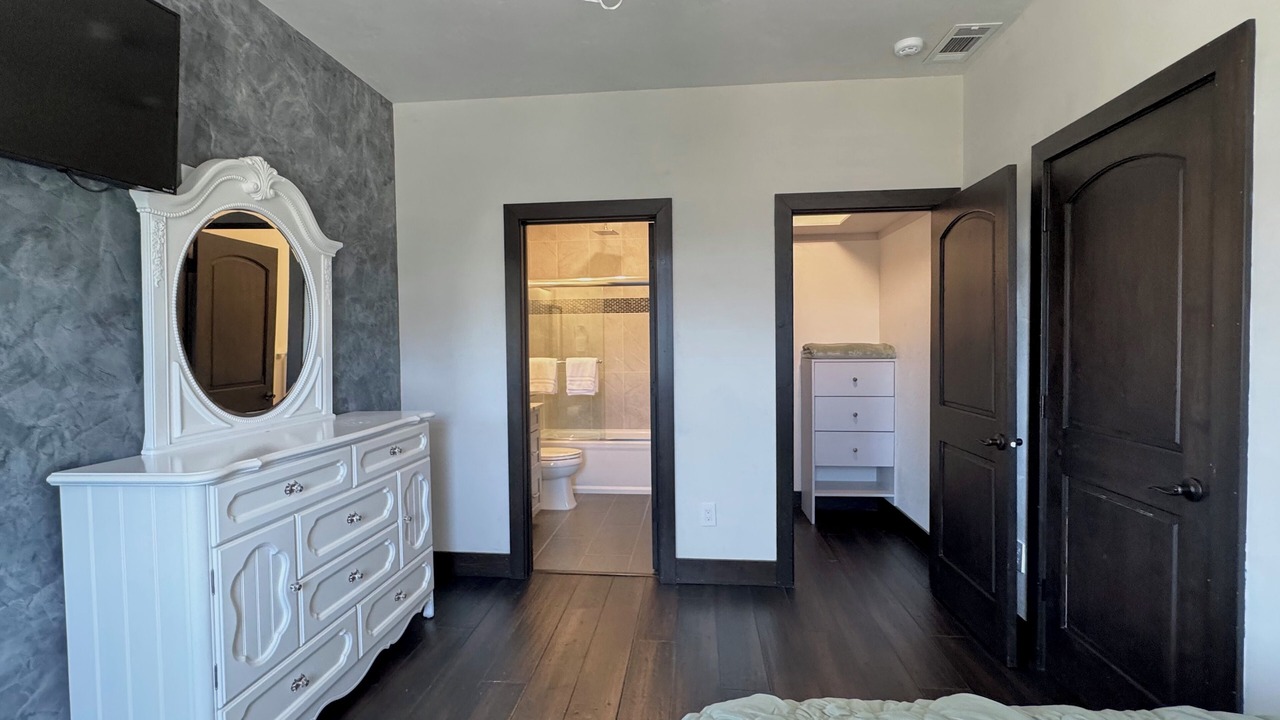 Photo of Bedroom in Silt