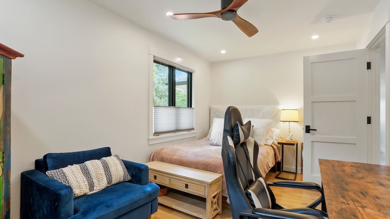 Photo of Bedroom in Old North Boulder