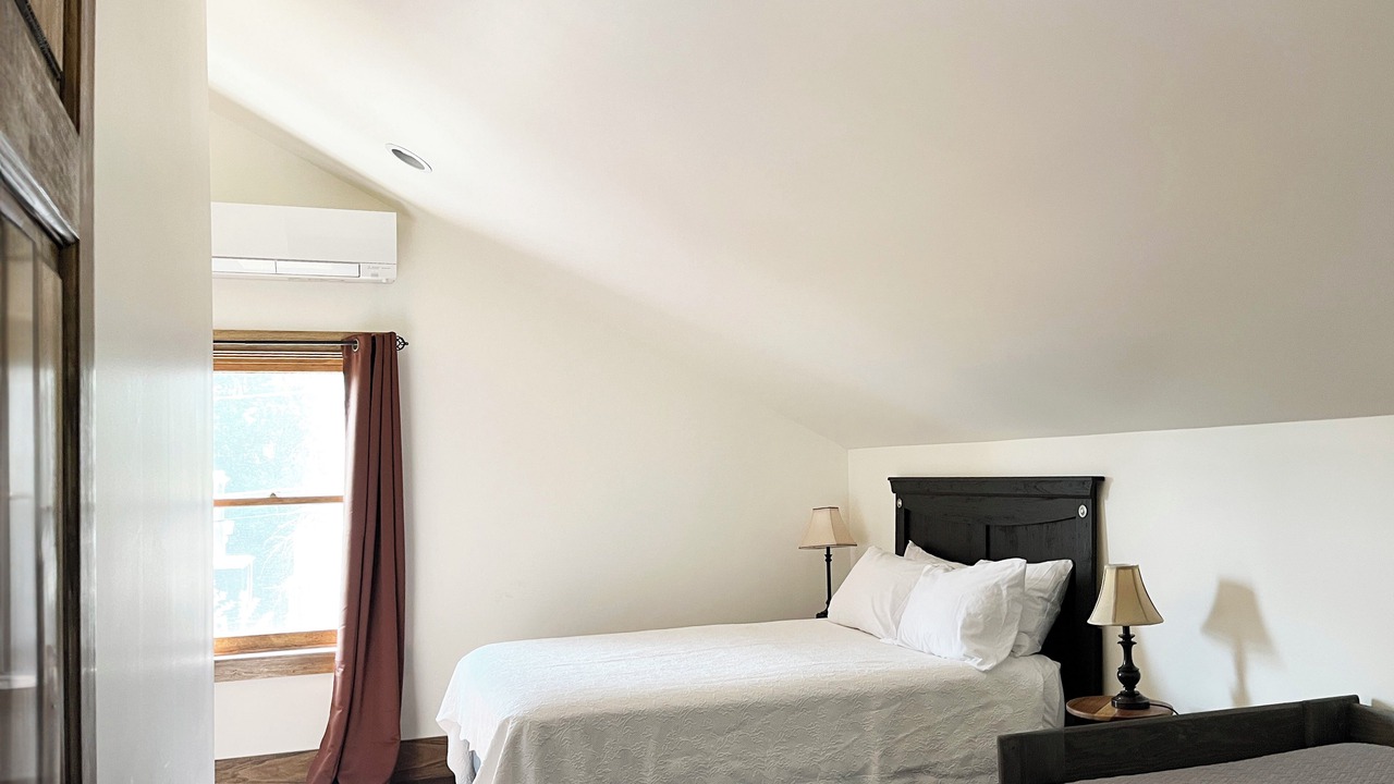 Photo of Bedroom in Highland
