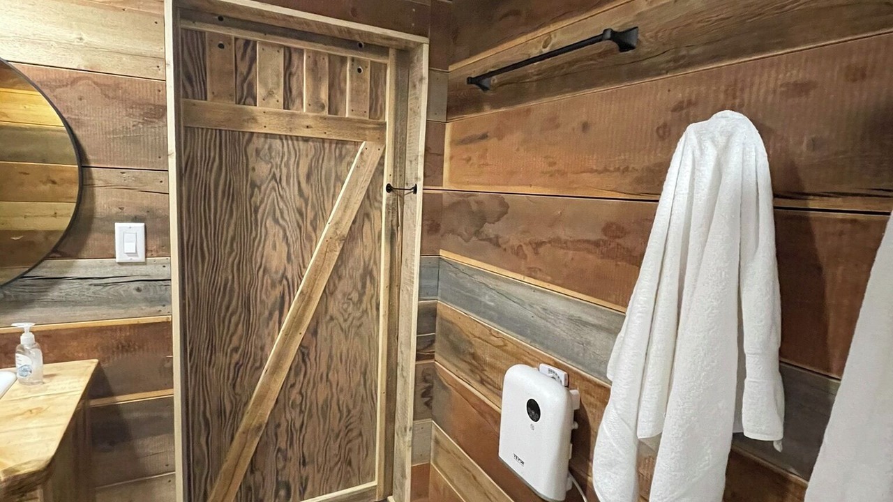 Photo of Bathroom in Ohio City