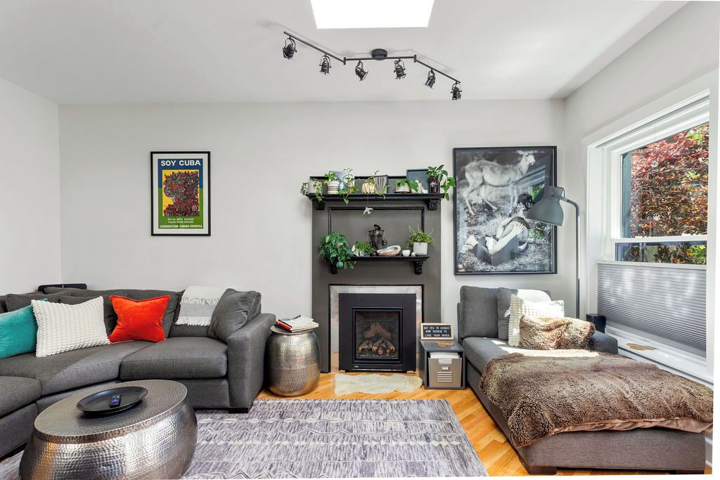 Photo of Livingroom in Highland