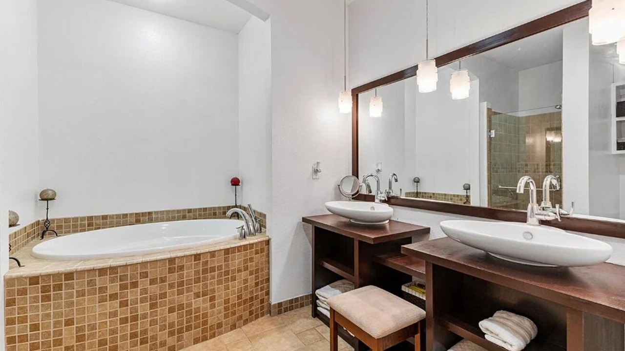 Photo of Bathroom in Florissant