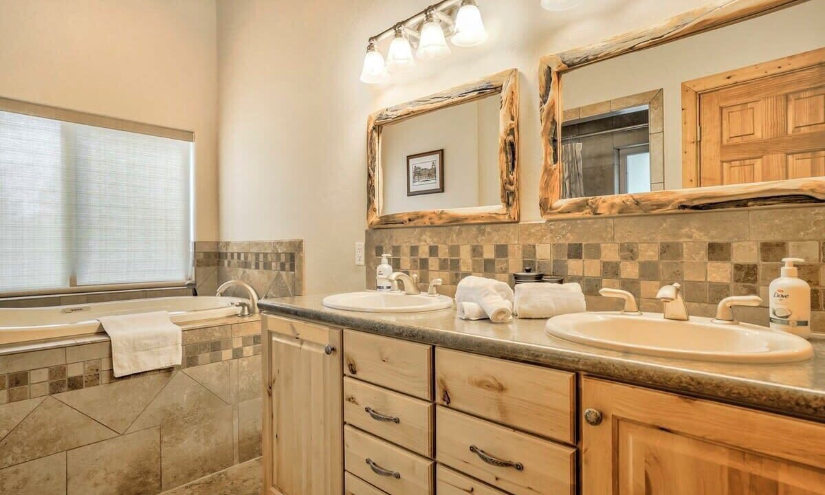 Photo of Bathroom in Woodland Park