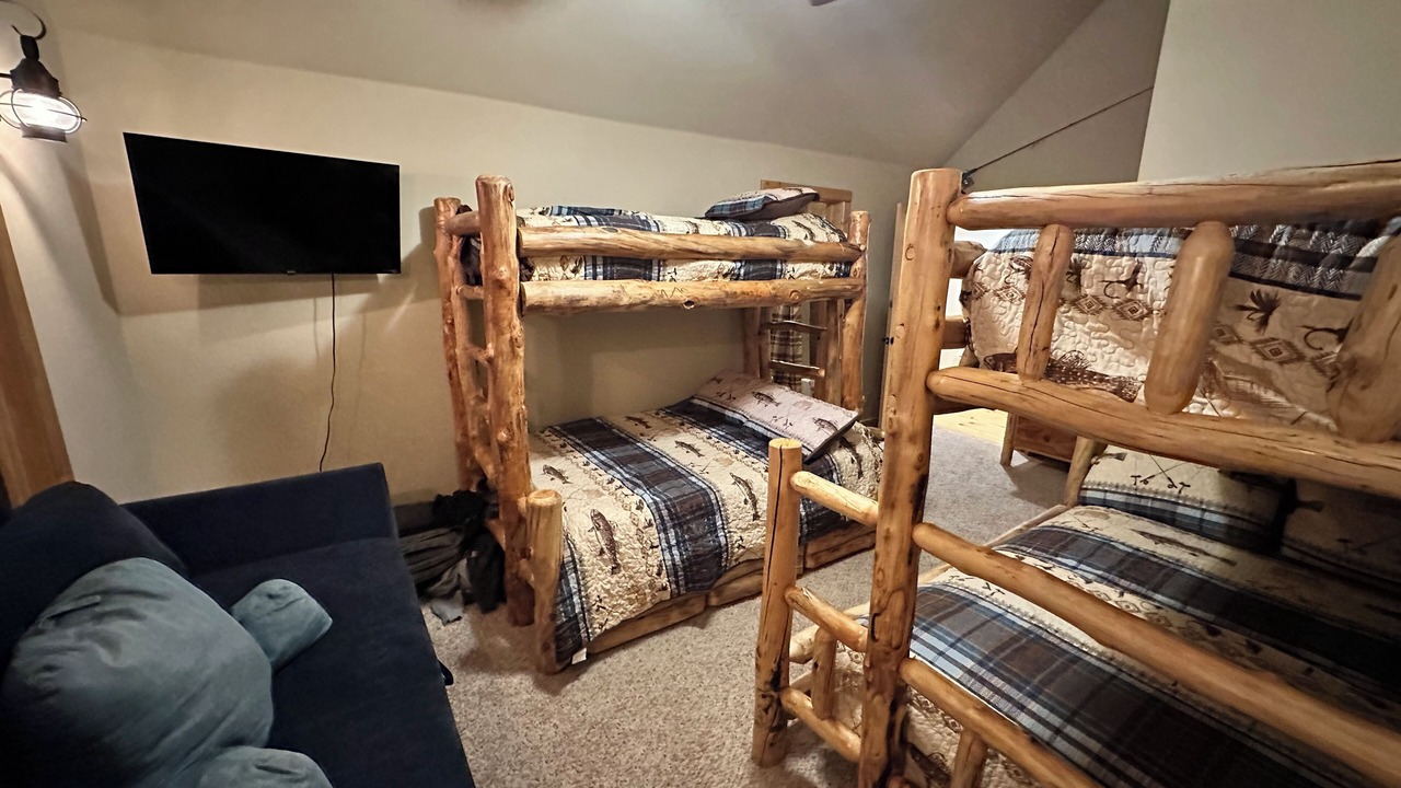 Photo of Bedroom in South Fork
