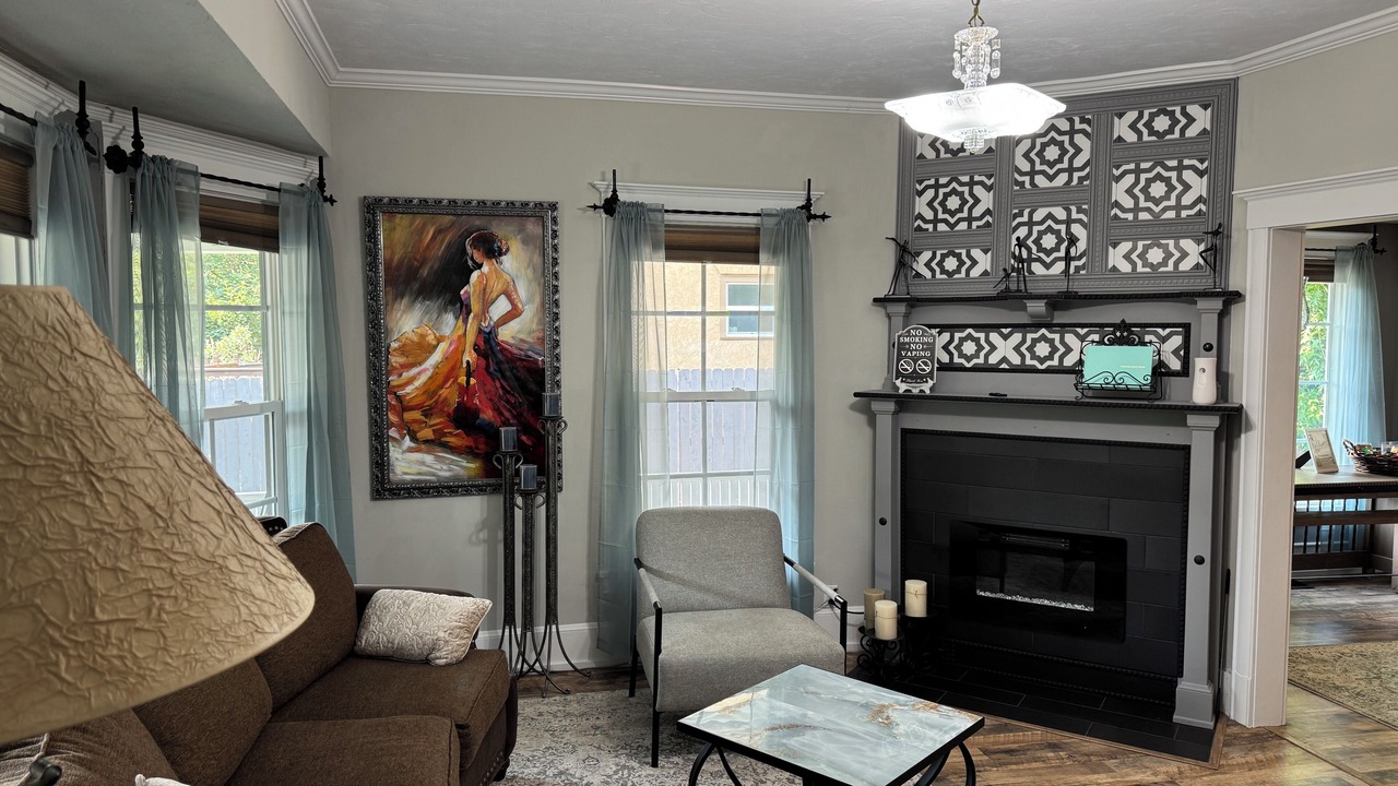 Photo of Livingroom in Central Colorado Springs