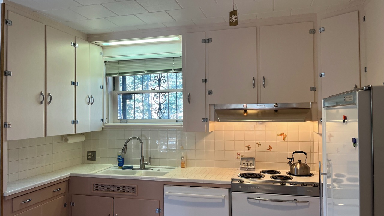 Photo of Kitchen in Kerr Gulch